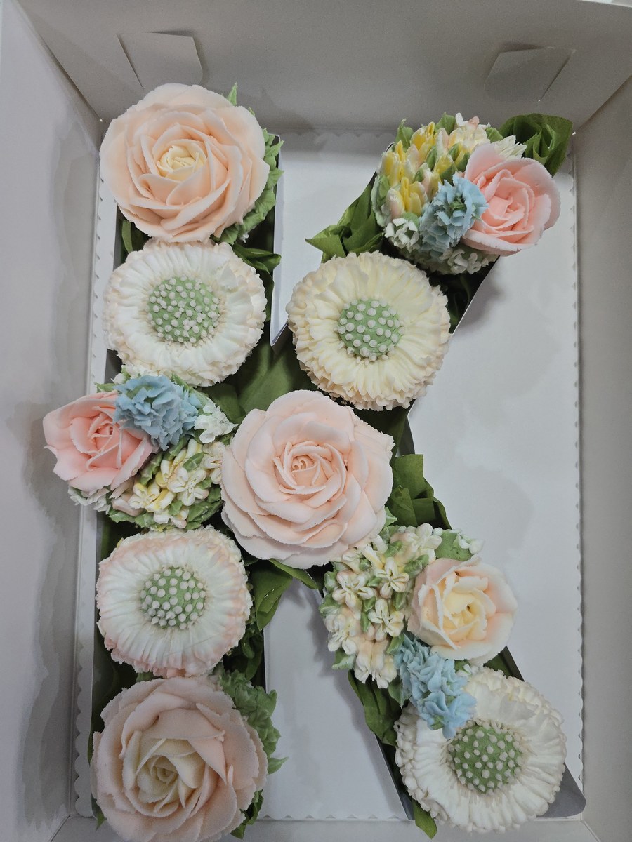 Letter K floral cupcake arrangement